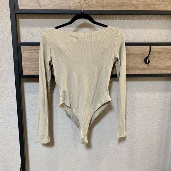 MESHKI bodysuit - Picture 2 of 2